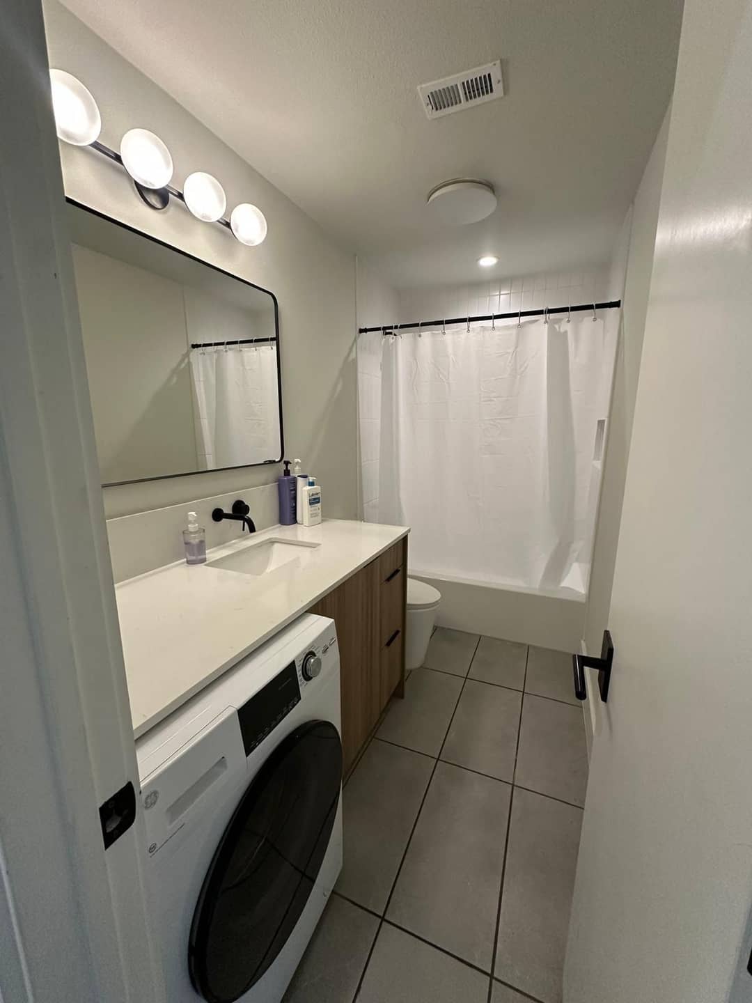 Freshly cleaned and organized home by R Clean Solution